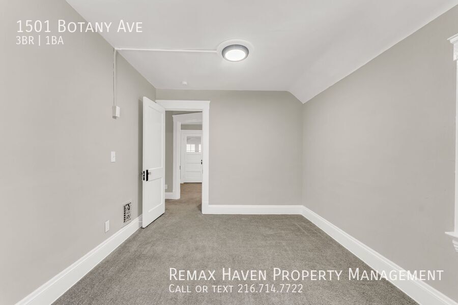 1501 Botany Ave, Cleveland - Spacious 3-bed 1 -bath single-family home! property image