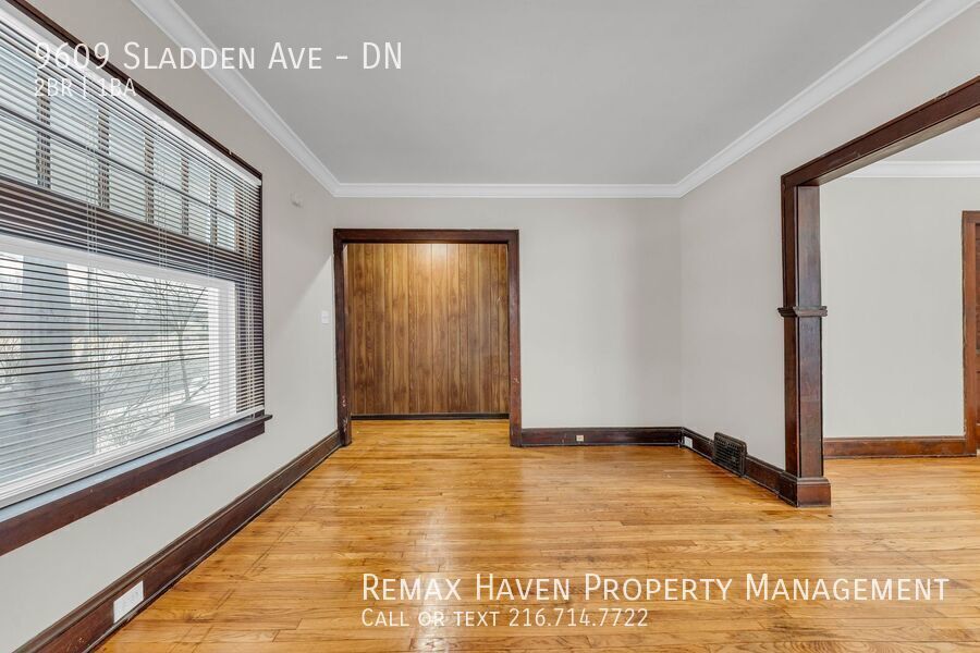 9609 Sladden Ave | DN, Garfield Heights - Spacious 2-bed 1-bath multi-family home! property image