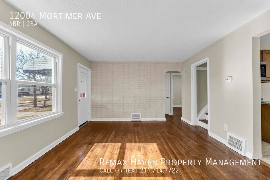 12004 Mortimer Ave, Cleveland - Spacious 4-bed 2-bath single-family home! property image