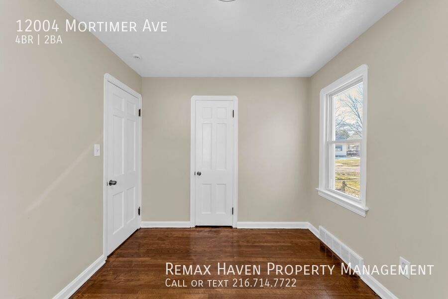 12004 Mortimer Ave, Cleveland - Spacious 4-bed 2-bath single-family home! property image