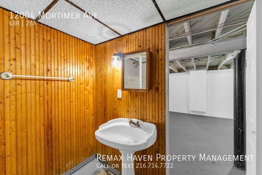 12004 Mortimer Ave, Cleveland - Spacious 4-bed 2-bath single-family home! property image