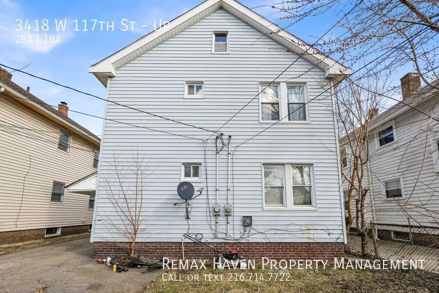 3418 (3416) W 117th St | UP, Cleveland - Spacious 2 bed 1 bath multi-family home! property image