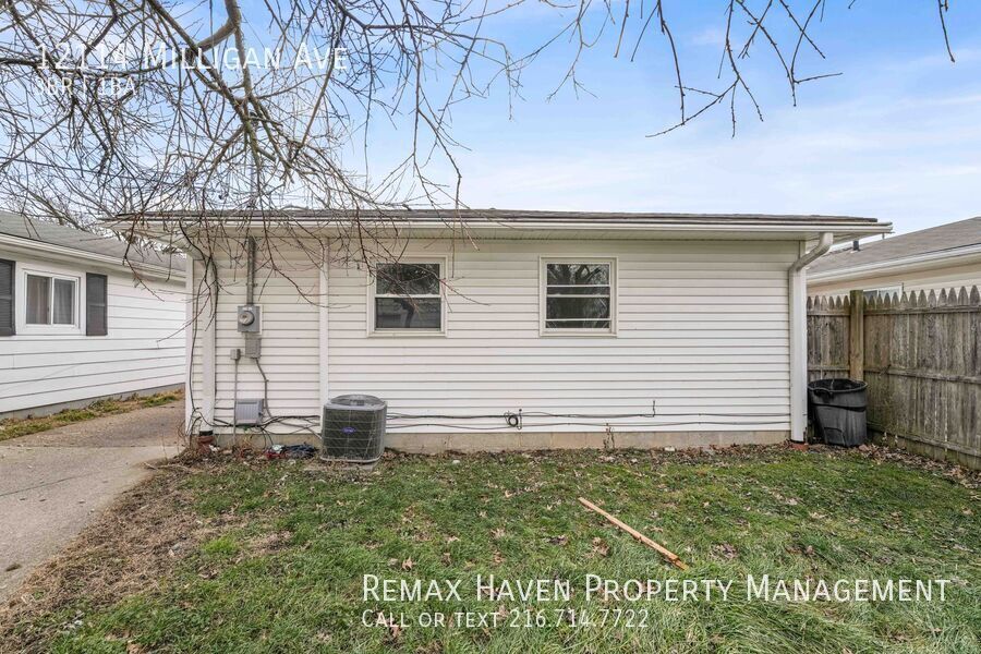 12114 Milligan Ave, Cleveland - Spacious 3-bed 1-bath single-family home! property image
