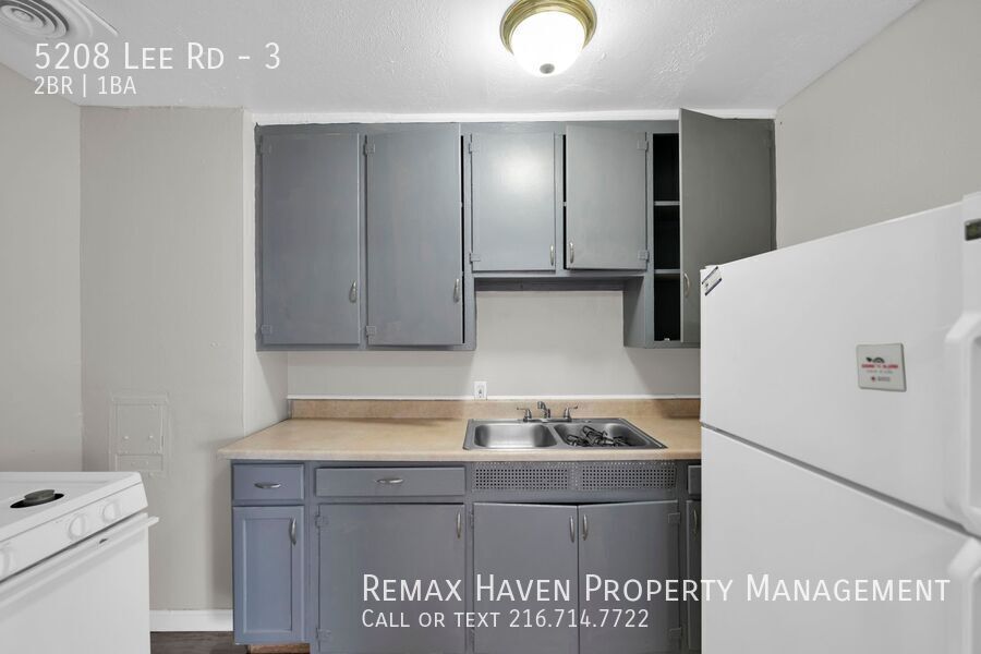 5208 Lee Rd | Apt 3, Maple Heights - Spacious 2 bed 1 bath apartment! property image