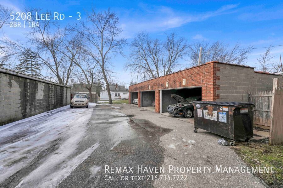 5208 Lee Rd | Apt 3, Maple Heights - Spacious 2 bed 1 bath apartment! property image