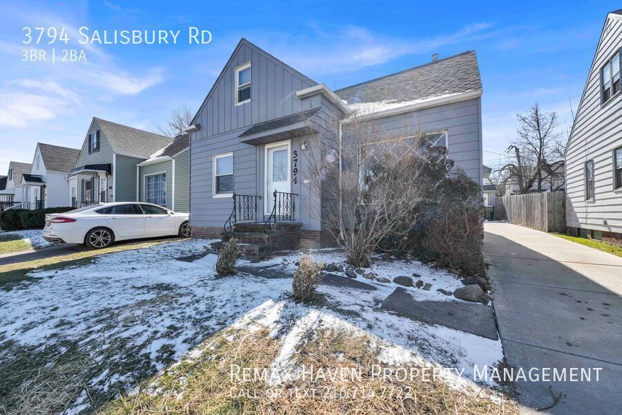 3794 Salisbury Rd, South Euclid - Spacious 3-bed 1.5-bath single-family home! property image