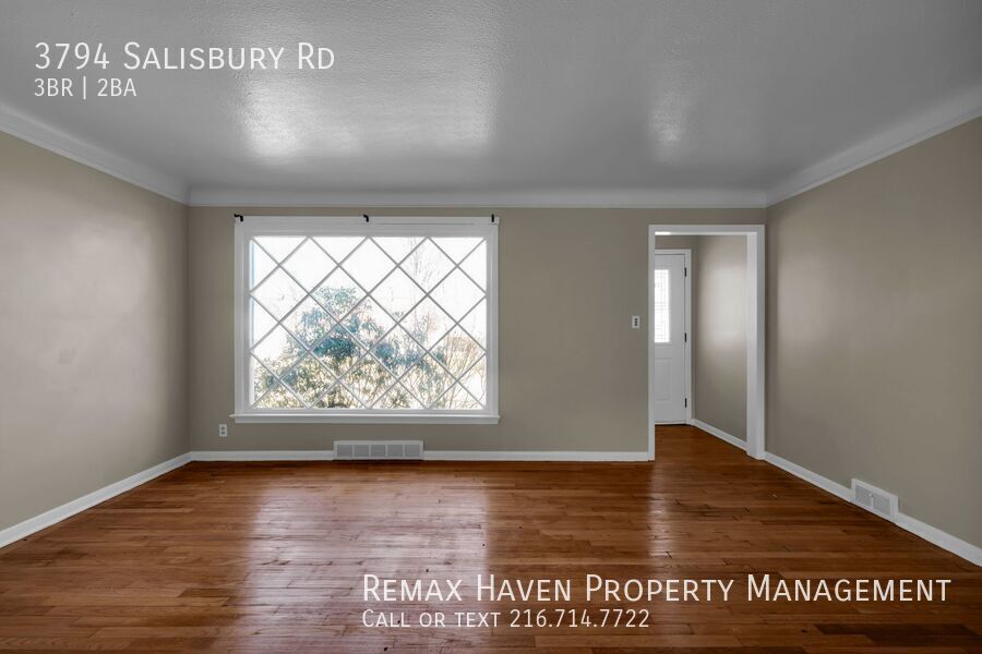 3794 Salisbury Rd, South Euclid - Spacious 3-bed 1.5-bath single-family home! property image