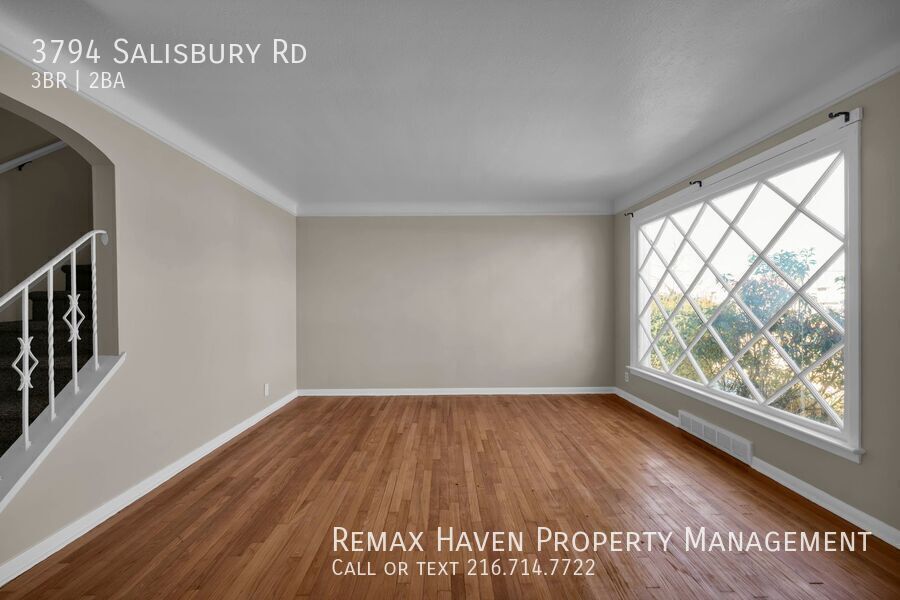 3794 Salisbury Rd, South Euclid - Spacious 3-bed 1.5-bath single-family home! property image