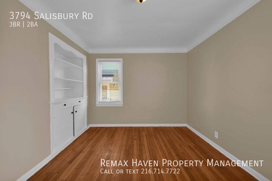 3794 Salisbury Rd, South Euclid - Spacious 3-bed 1.5-bath single-family home! property image