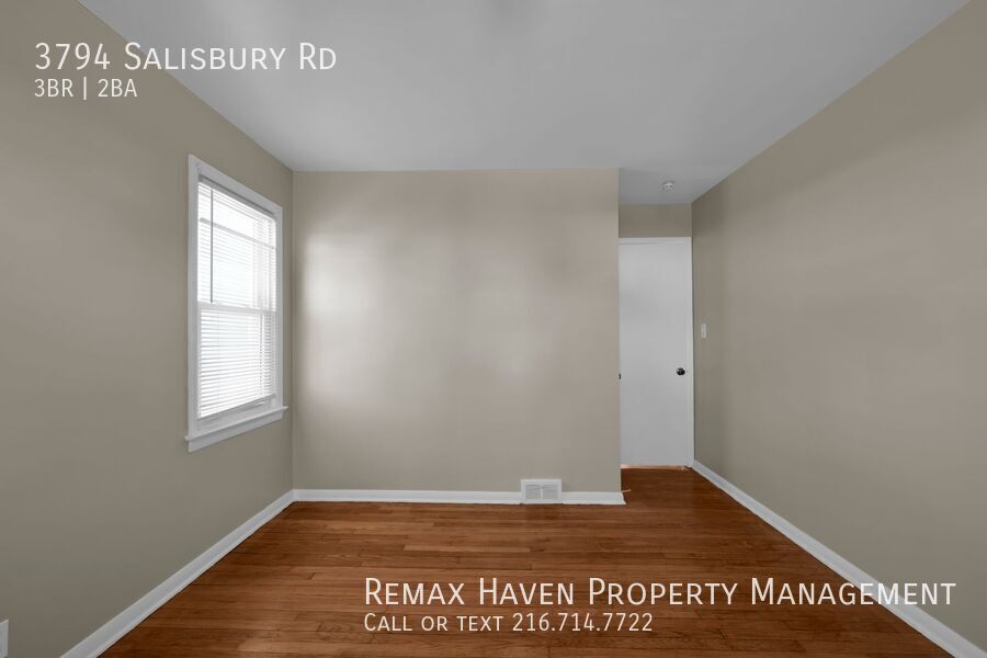 3794 Salisbury Rd, South Euclid - Spacious 3-bed 1.5-bath single-family home! property image