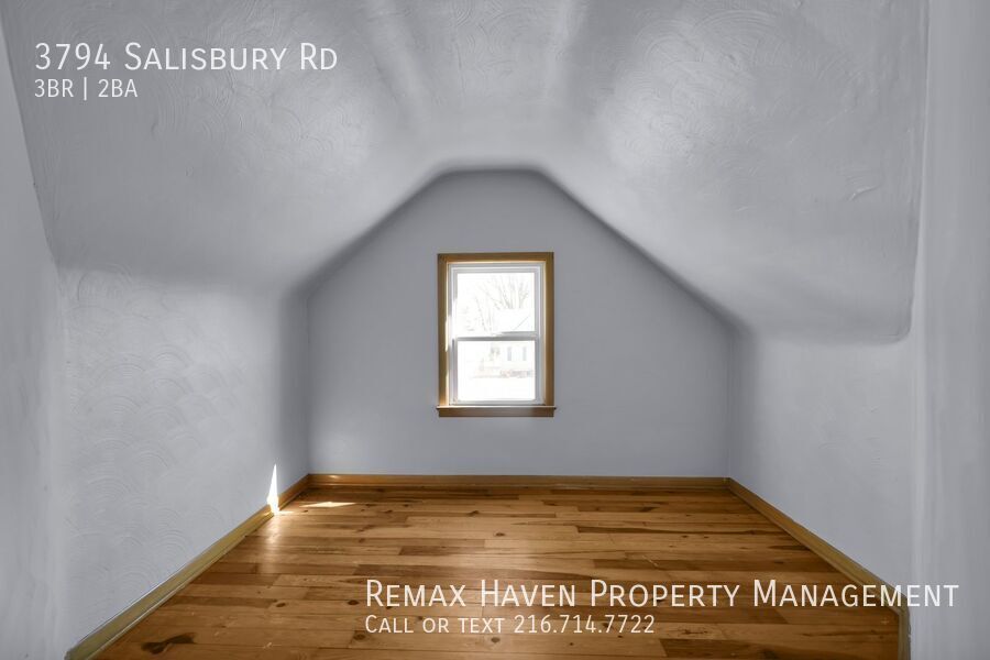 3794 Salisbury Rd, South Euclid - Spacious 3-bed 1.5-bath single-family home! property image