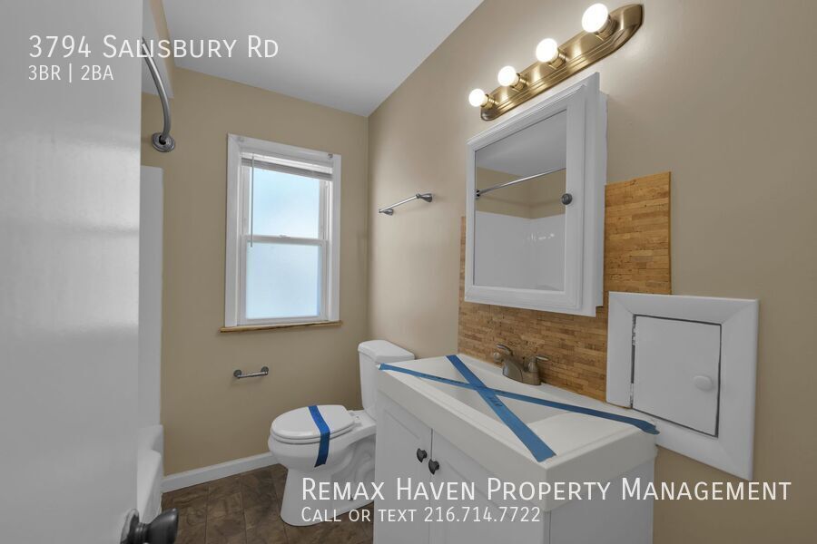 3794 Salisbury Rd, South Euclid - Spacious 3-bed 1.5-bath single-family home! property image