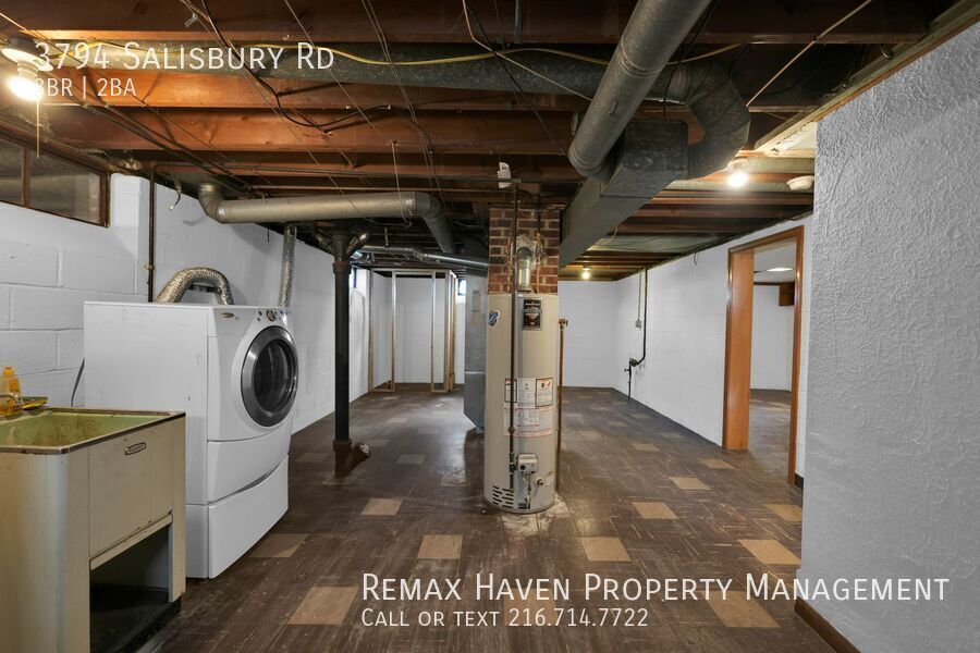 3794 Salisbury Rd, South Euclid - Spacious 3-bed 1.5-bath single-family home! property image