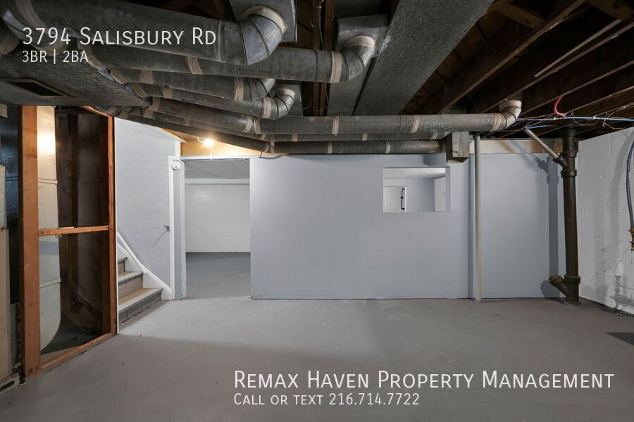 3794 Salisbury Rd, South Euclid - Spacious 3-bed 1.5-bath single-family home! property image