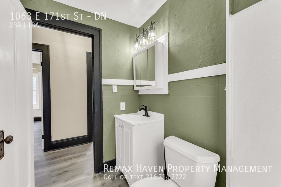 1063 E 171st St | DN, Cleveland - Spacious 2-bed 1-bath multi-family home! property image