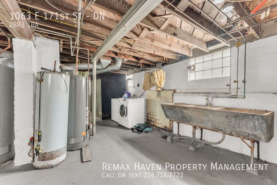 1063 E 171st St | DN, Cleveland - Spacious 2-bed 1-bath multi-family home! property image