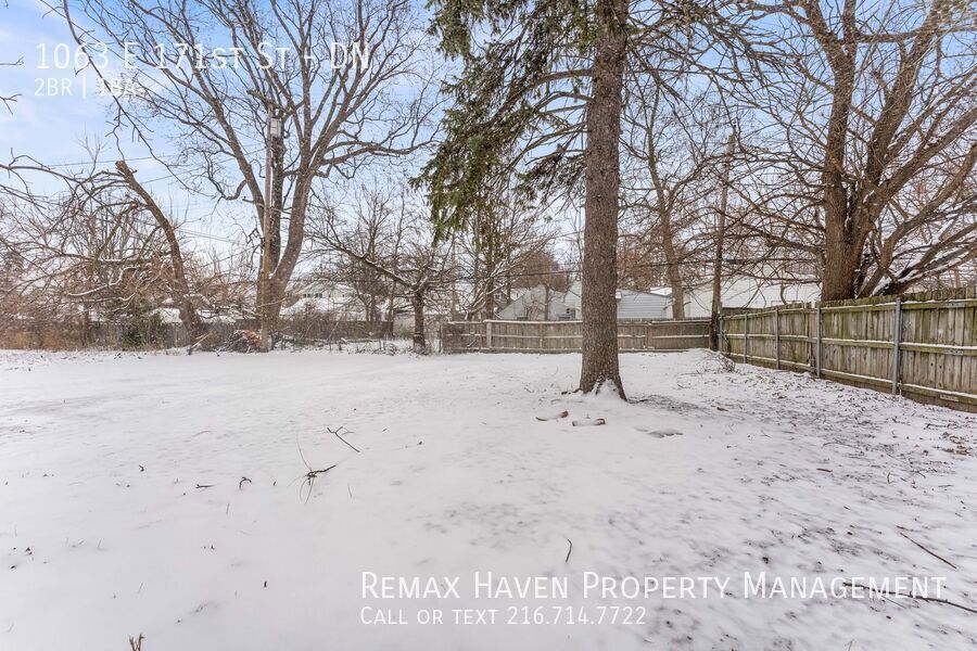 1063 E 171st St | DN, Cleveland - Spacious 2-bed 1-bath multi-family home! property image