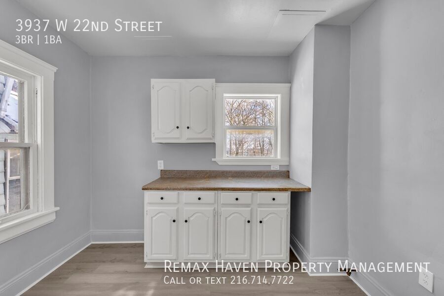 3937 W 22nd St, Cleveland - Spacious 3-bed 1-bath single-family home! property image