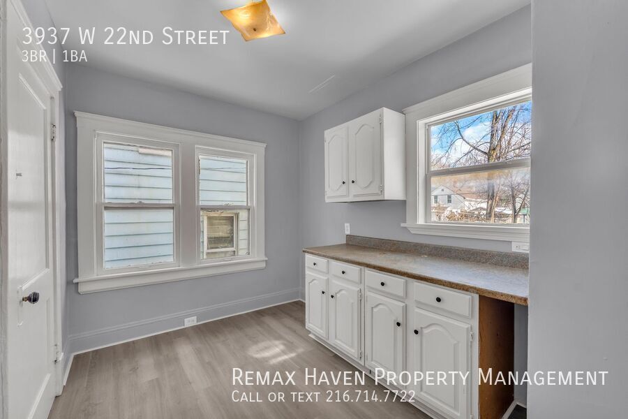 3937 W 22nd St, Cleveland - Spacious 3-bed 1-bath single-family home! property image