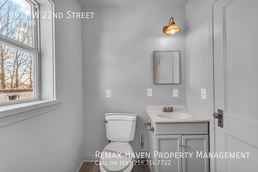 3937 W 22nd St, Cleveland - Spacious 3-bed 1-bath single-family home! property image