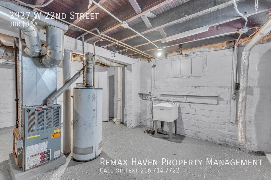 3937 W 22nd St, Cleveland - Spacious 3-bed 1-bath single-family home! property image