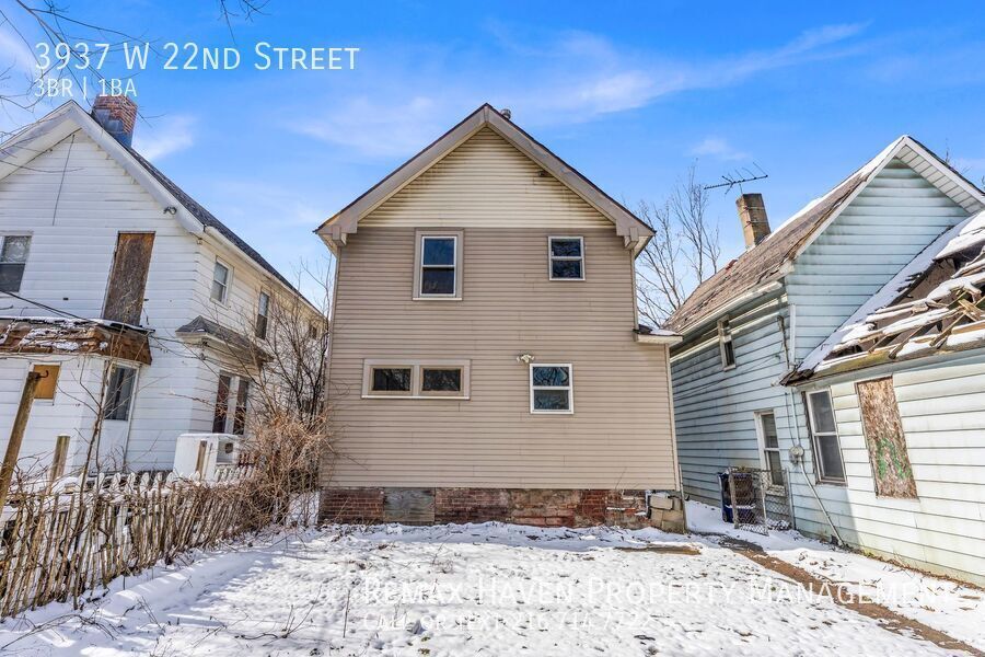 3937 W 22nd St, Cleveland - Spacious 3-bed 1-bath single-family home! property image
