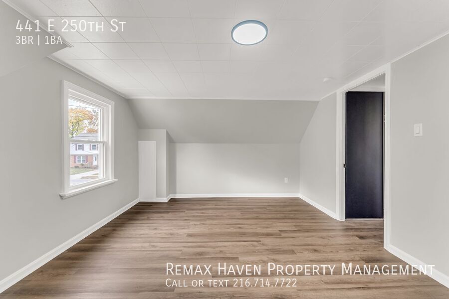 441 E 250th St, Euclid - Spacious 3-bed 1-bath single-family home! property image