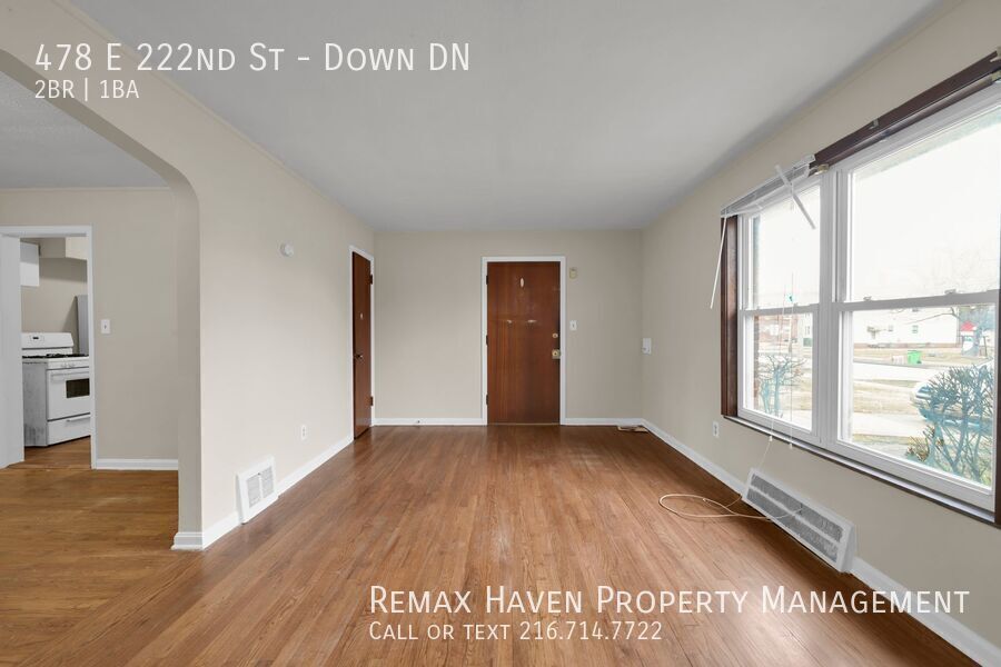 478 E 222nd St | DN, Euclid - Spacious 2-bed 1-bath multi-family home! property image