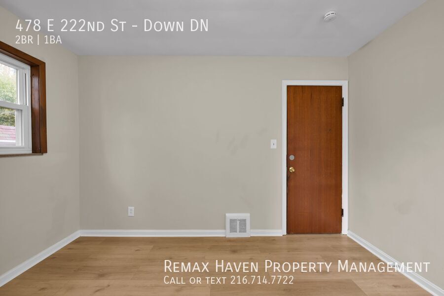 478 E 222nd St | DN, Euclid - Spacious 2-bed 1-bath multi-family home! property image