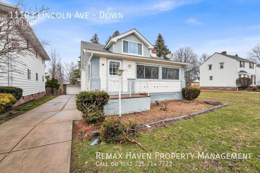 11103 Lincoln Ave | DN, Garfield Heights - Spacious 2-bed 1-bath multi-family home! property image