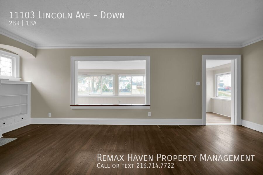 11103 Lincoln Ave | DN, Garfield Heights - Spacious 2-bed 1-bath multi-family home! property image