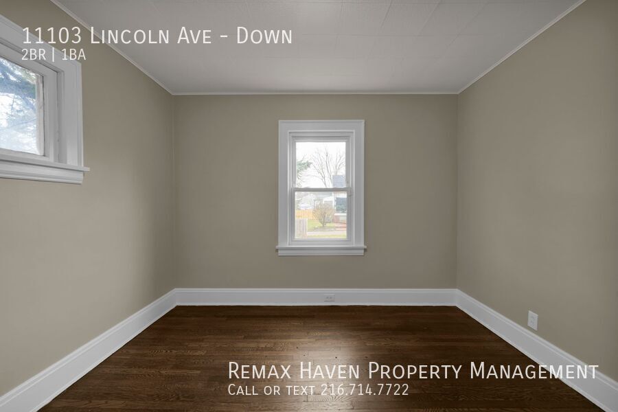 11103 Lincoln Ave | DN, Garfield Heights - Spacious 2-bed 1-bath multi-family home! property image
