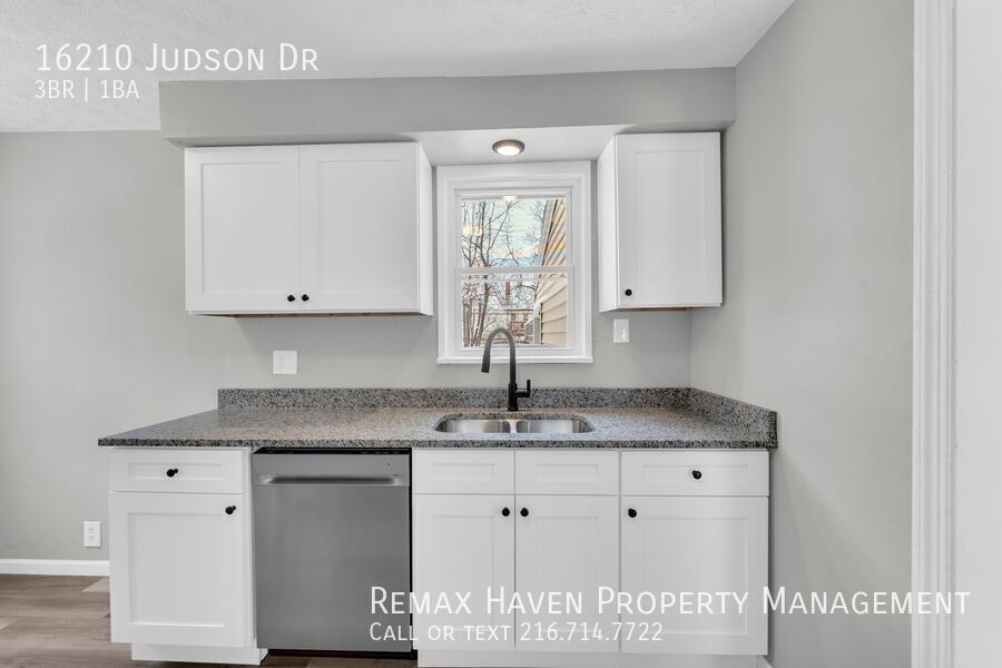 16210 Judson Dr, Cleveland - Spacious 3-bed 1-bath single-family home! property image