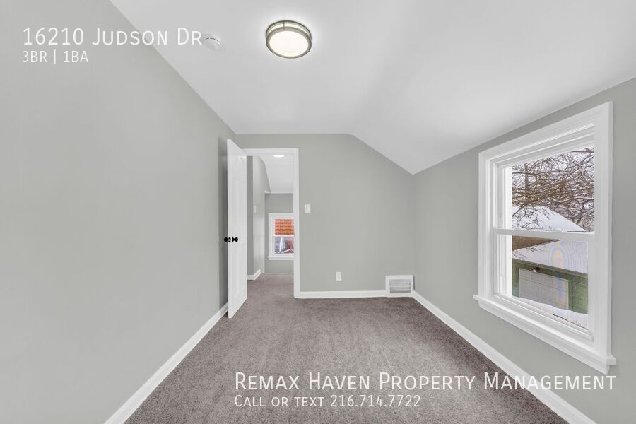 16210 Judson Dr, Cleveland - Spacious 3-bed 1-bath single-family home! property image