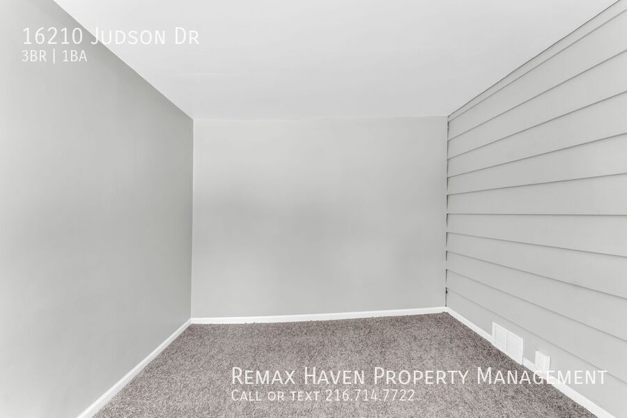 16210 Judson Dr, Cleveland - Spacious 3-bed 1-bath single-family home! property image