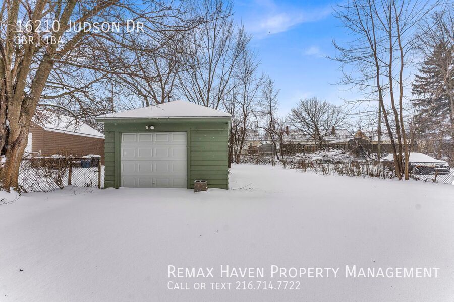 16210 Judson Dr, Cleveland - Spacious 3-bed 1-bath single-family home! property image