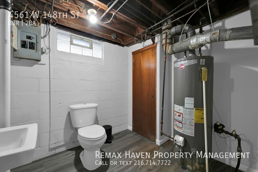 4561 W 148th St, Cleveland - Spacious 3-bed 1.5-bath single-family home! property image