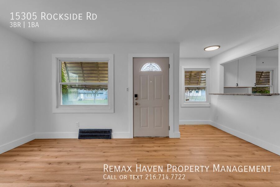 15305 Rockside Rd, Maple Heights- Spacious 3-bed 1-bath single-family home! property image