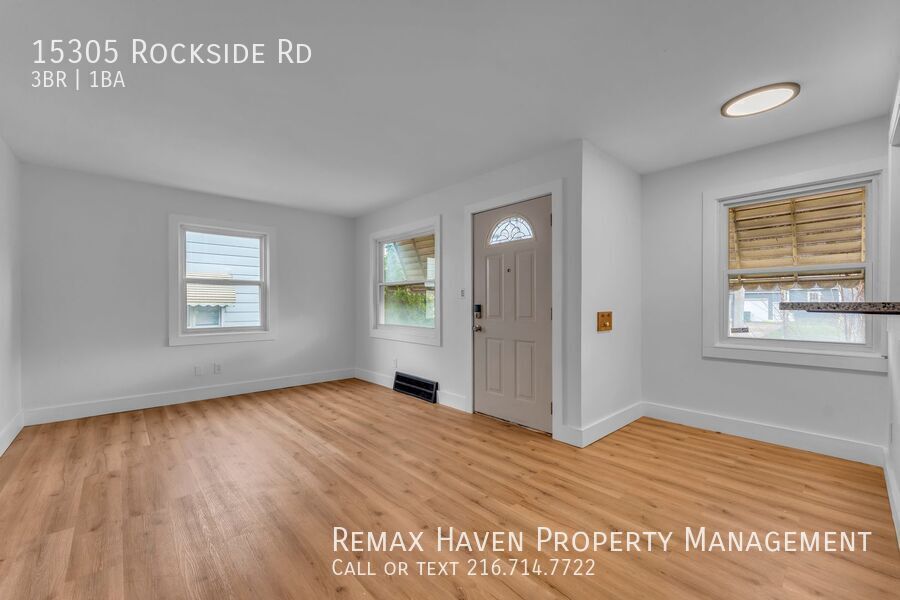 15305 Rockside Rd, Maple Heights- Spacious 3-bed 1-bath single-family home! property image