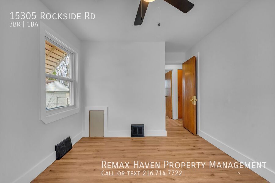 15305 Rockside Rd, Maple Heights- Spacious 3-bed 1-bath single-family home! property image