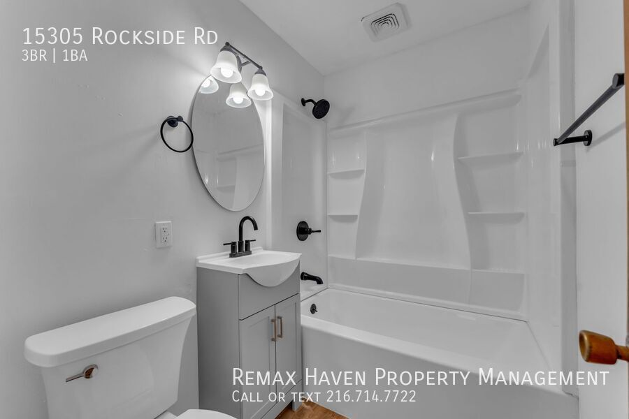 15305 Rockside Rd, Maple Heights- Spacious 3-bed 1-bath single-family home! property image