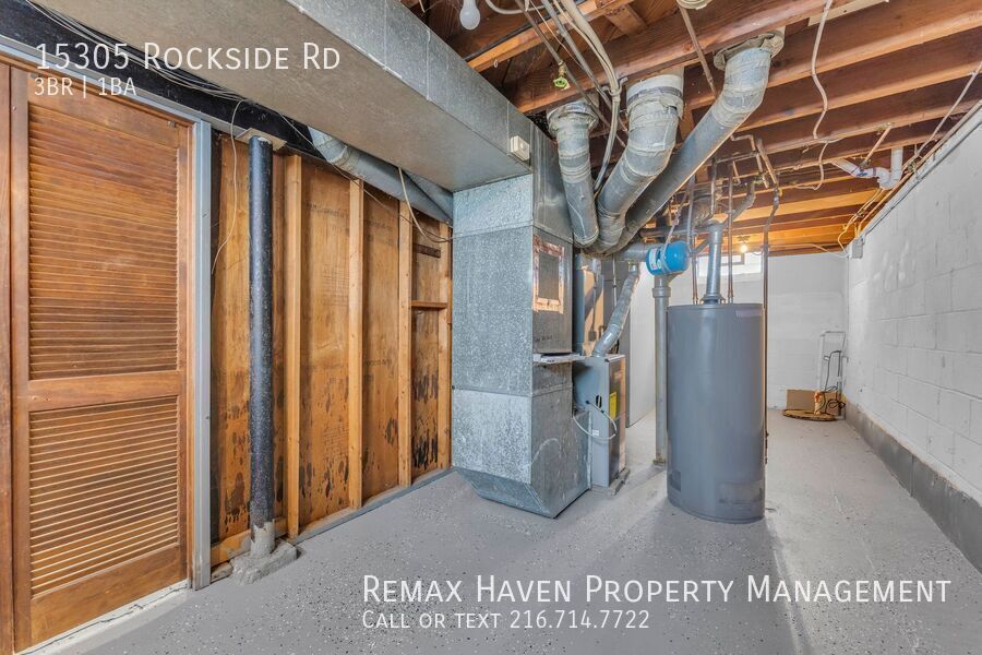 15305 Rockside Rd, Maple Heights- Spacious 3-bed 1-bath single-family home! property image