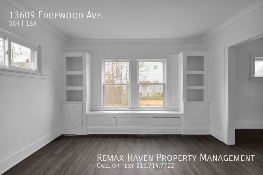 13609 Edgewood Ave, Cleveland - Spacious 3-bed 1-bath single-family home! property image