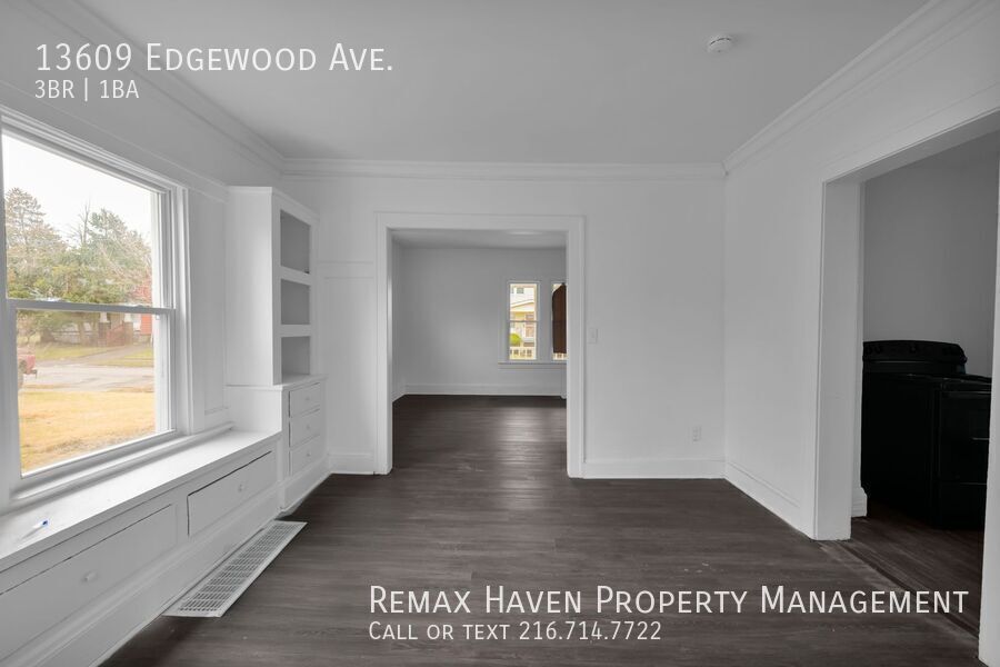 13609 Edgewood Ave, Cleveland - Spacious 3-bed 1-bath single-family home! property image