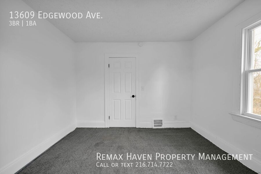 13609 Edgewood Ave, Cleveland - Spacious 3-bed 1-bath single-family home! property image