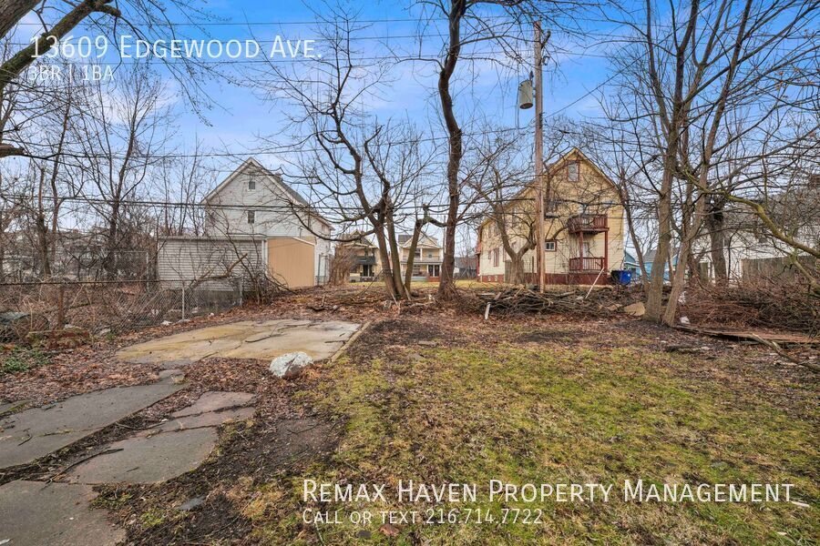 13609 Edgewood Ave, Cleveland - Spacious 3-bed 1-bath single-family home! property image