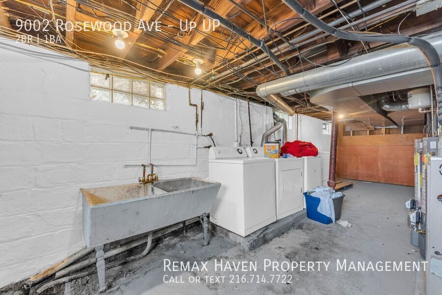 9002 Rosewood Ave | UP, Cleveland - Spacious 2-bed 1-bath multi-family home! property image