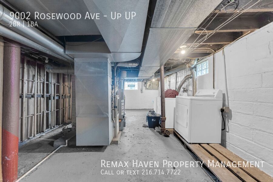 9002 Rosewood Ave | UP, Cleveland - Spacious 2-bed 1-bath multi-family home! property image