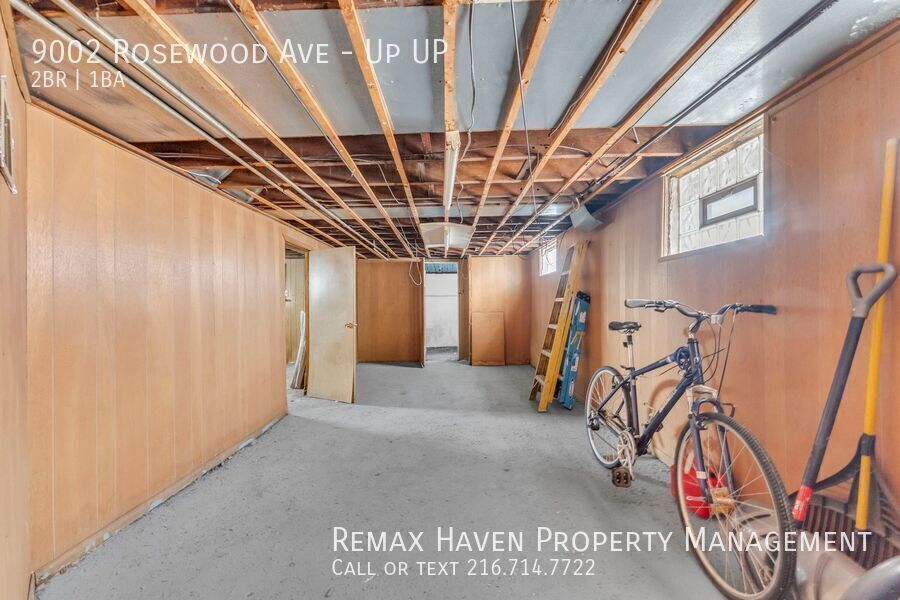 9002 Rosewood Ave | UP, Cleveland - Spacious 2-bed 1-bath multi-family home! property image