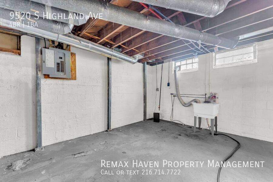 9520 S Highland, Garfield Heights - Spacious 4-bed 1-bath single-family home! property image